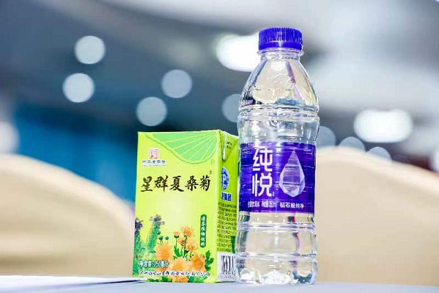 非遺星助力 | 星群夏桑菊飲料作為官方指定產(chǎn)品亮相廣東省非遺促進會！